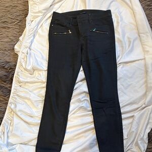 Black Anne Taylor Skinny Pants with Zipper Details